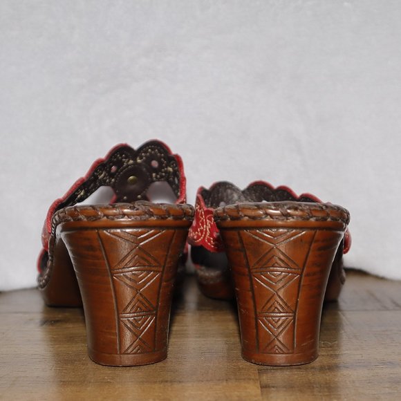 Tsonga red leather heel slide in sandals, size 39 (size8.5US) - Picture 7 of 8